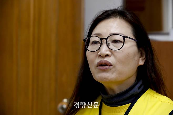 세월호 참사 희생자 임경빈 학생의 모친 전인숙씨가 지난 17일 경기 안산 단원고 4·16 기억교실에서 경향신문과 인터뷰하고 있다. 문재원 기자