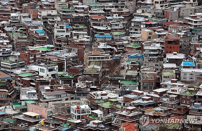 서울 빌라 (서울=연합뉴스) 한종찬 기자 = 사진은 이날 서울 시내 빌라 밀집 지역의 모습. 2024.1.21 saba@yna.co.kr