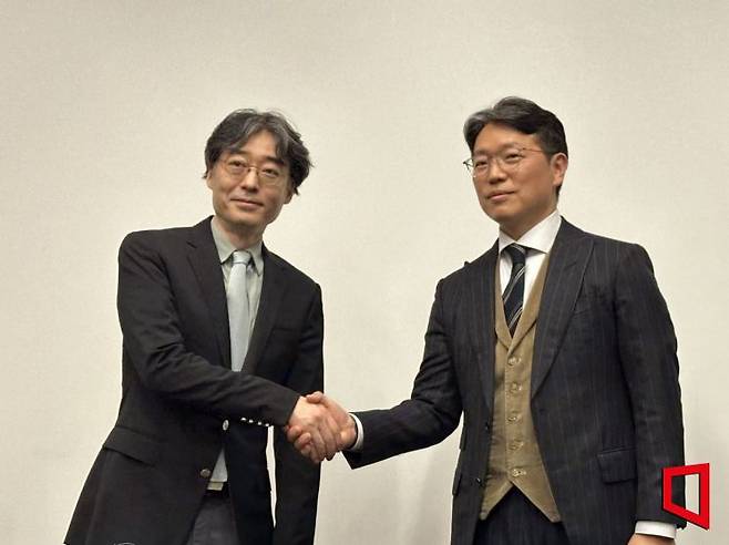 임종윤 한미약품 이사(왼쪽)와 임종훈 이사.[사진=이춘희 기자]