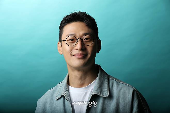 JTBC 드라마 ‘닥터 슬럼프’ 출연 배우 오동민이 ‘스포츠경향’과 인터뷰에 앞서 포즈를 취하고 있다. 사진 정지윤 선임기자