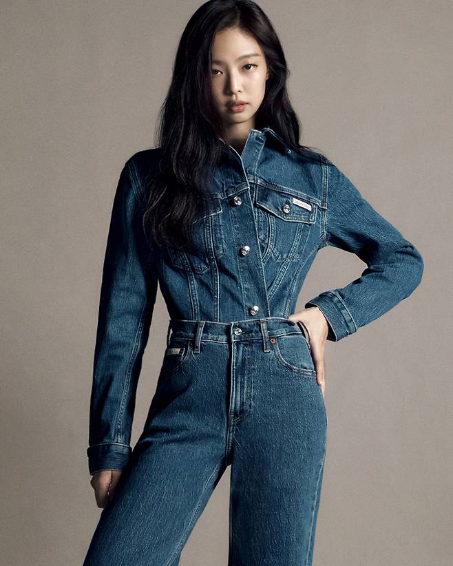 제니. 사진ㅣ캘빈클라인