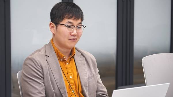 - 김동현 슈퍼캣 바람의나라:연 디렉터