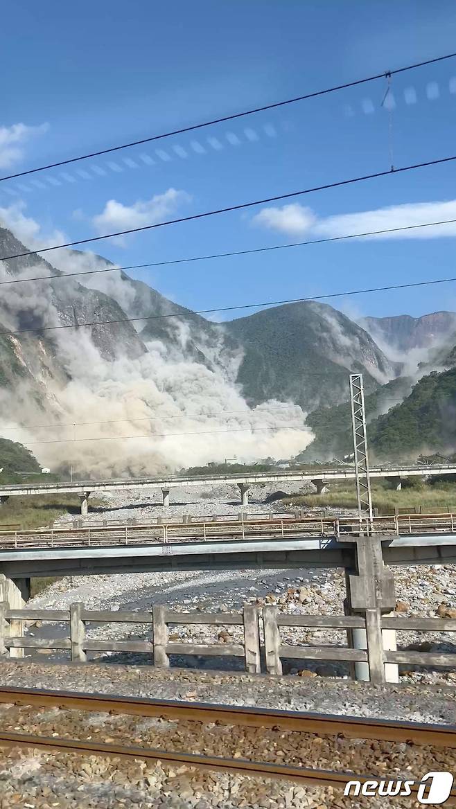 강진으로 대만의 슈린에서 산사태가 발생했다. ⓒ 로이터=뉴스1 ⓒ News1 우동명 기자