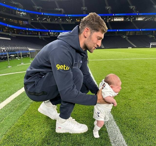 벤 데이비스와 그의 아들. /사진=벤 데이비스 SNS