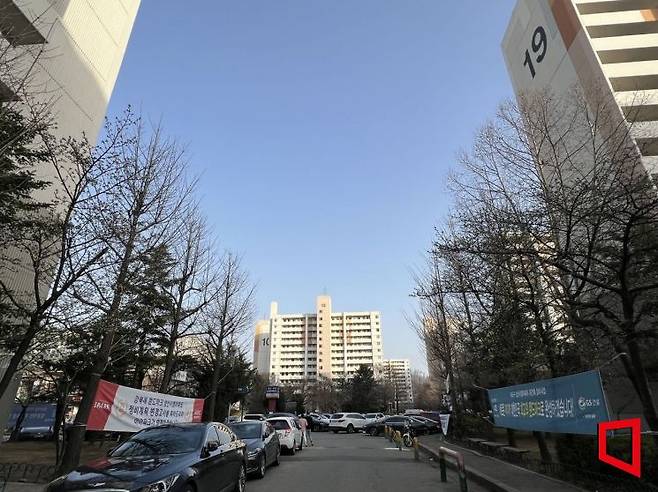 서울 마포구 성산시영아파트 전경. 사진=한진주 기자