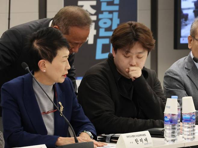 박단 대한전공의협의회 비상대책위원장이 지난달 31일 서울 용산구 대한의사협회에서 열린 비대위 회의에 참석하고 있다. 연합뉴스 제공.