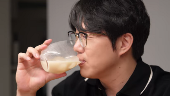 성시경 막걸리 ‘경탁주 12도’. 사진 ㅣ성시경 SNS