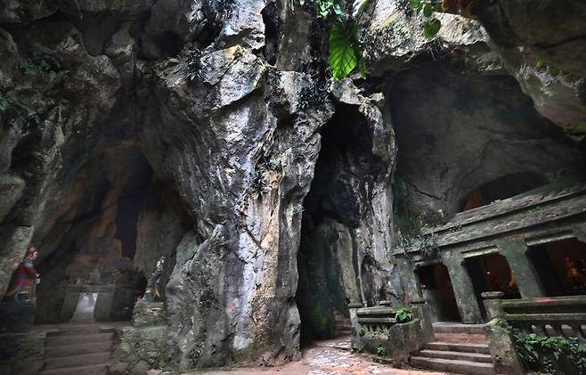 수산의 동굴들은 기괴한 모습을 자랑한다. 박미향 기자
