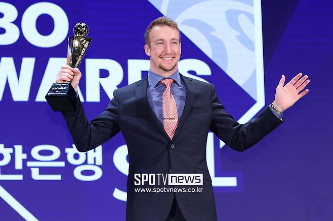 ▲ KBO 리그 MVP 시상식 당시 한국을 찾아 KBO 리그에 대한 존중을 보여준 에릭 페디 ⓒ곽혜미 기자