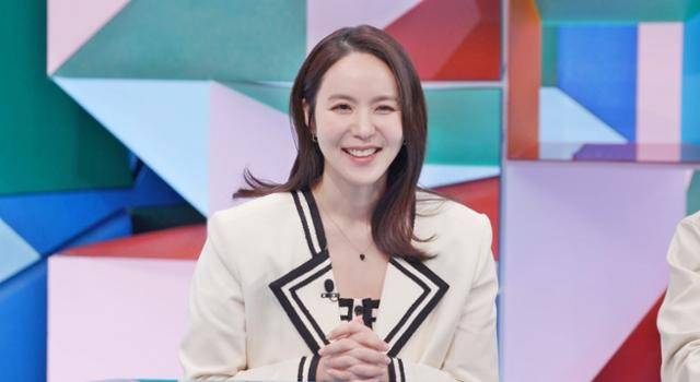 아나운서 출신 방송인 박지윤이 아침부터 새벽까지 육아와 사업을 병행하는 근황을 공개했다. SBS 제공