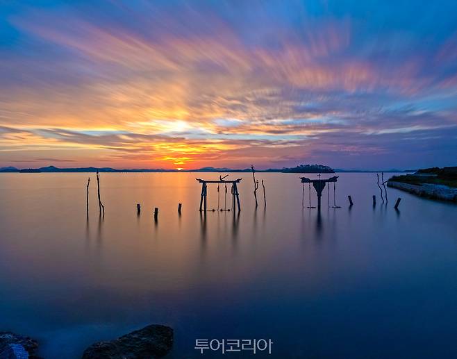 하늘별바다펜션에서 바라본 바다정원의 일몰/사진-무안군