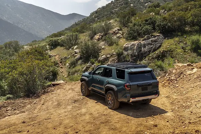 토요타 4Runner Trailhunter