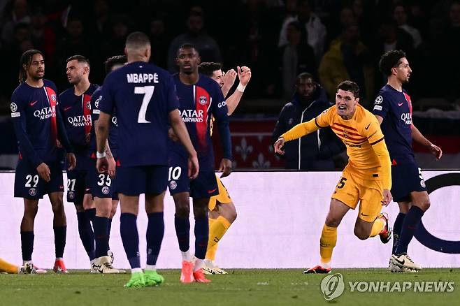 결승골 터뜨리고 기뻐하는 바르셀로나의 크리스텐센 [AFP=연합뉴스]