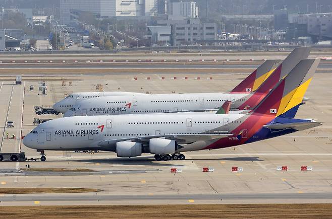 지난해 11월 2일 인천공항 전망대에서 바라본 인천국제공항 계류장 모습.(사진=연합뉴스)