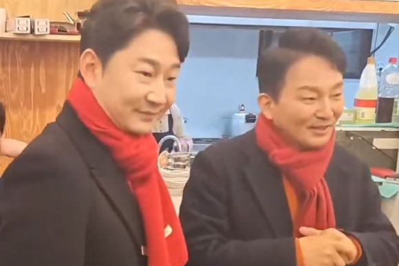 지난달 28일 국민의힘 인천 계양을 후보로 나선 원희룡 전 국토부 장관은 전 축구선수 이천수와 함께 인천 계양구 임학동을 돌며 시민들과 인사했다. 이날 한 갈빗집에 들어간 이들은 한 시민에게 “밥맛없다, 저리가라”라는 항의를 받기도 했다. 유튜브 ‘원희룡TV’ 캡처