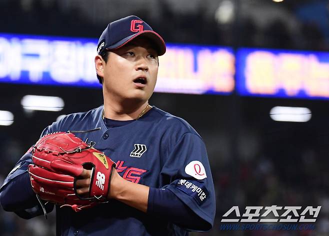 롯데  나균안. 광주=송정헌 기자songs@sportschosun.com/2024.03.27/