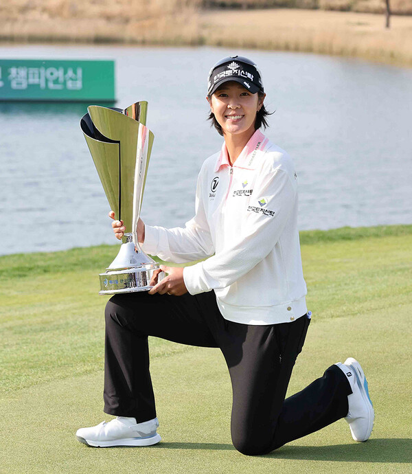 2024년 한국여자프로골프(KLPGA) 투어 메디힐·한국일보 챔피언십 우승을 차지한 박지영 프로. 사진제공=KLPGA