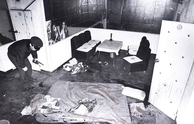 종업원 4명이 살해된 샛별룸살롱 내부 현장 ⓒ뉴스뱅크