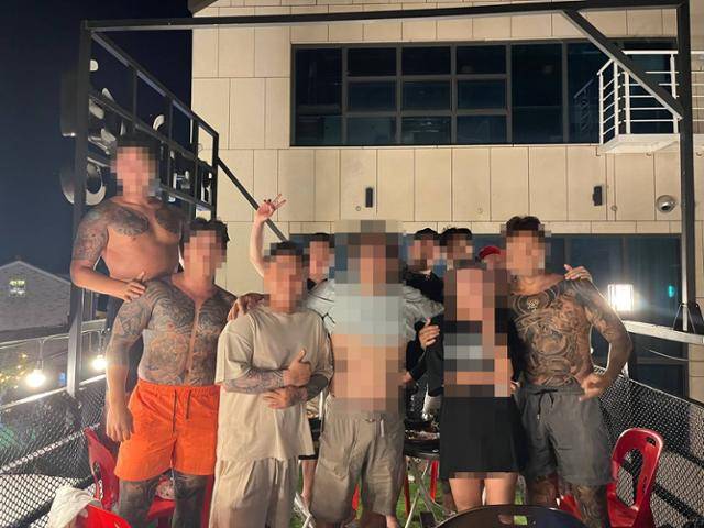 수원 일대 신흥조직폭력배 단합대회 사진. 경기남부경찰청 제공