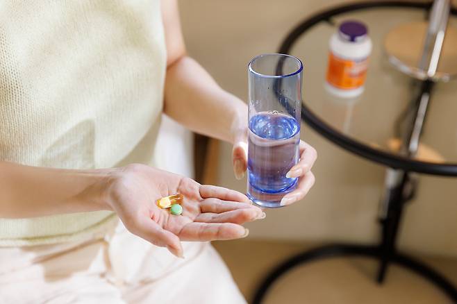 비타민B3, 비타민A, 비타민E는 과다 복용을 할 경우 다수의 부작용이 발생할 수 있다./사진=클립아트코리아