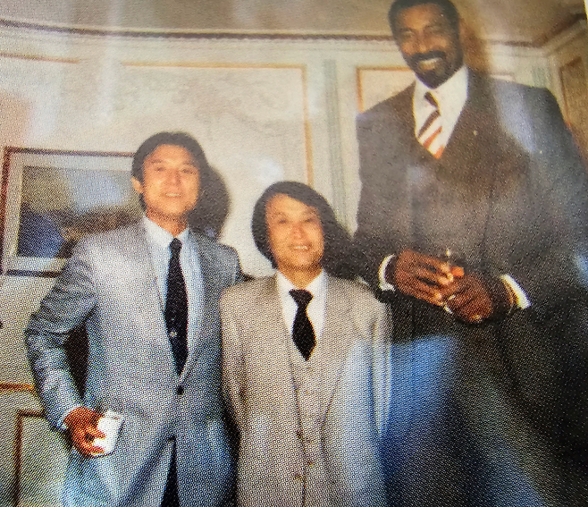 ▲한창도 위원과 체임벌