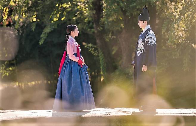 "The Red Sleeve," starring Lee Se-young (left) and Lee Jun-ho (MBC)