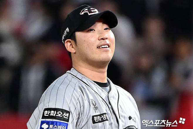 한화는 15일 투수 김민우의 부상 정도를 발표했다. 김민우는 우측 팔꿈치 굴곡근 염좌로 1주일 휴식 뒤 캐치볼을 실시하며 상태를 점검할 예정이다. 엑스포츠뉴스 DB