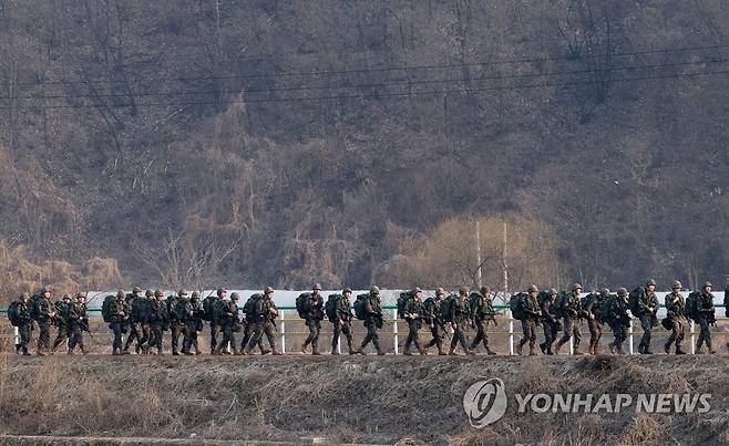 육군 훈련 [연합뉴스 자료사진]