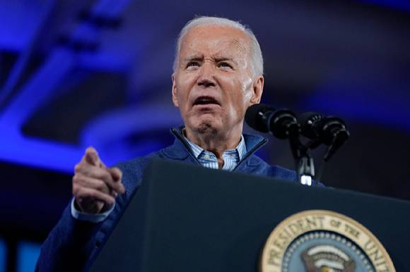 조 바이든 미국 대통령이 지난달 8일 펜실베니아주 필라델피아에서 열린 선거 유세에서 연설하고 있다. 위 사진은 기사 내용과 무관함. [사진=AP/뉴시스]