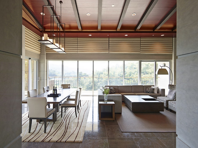 로얄 스위트 객실 / 사진=스위트호텔 남원