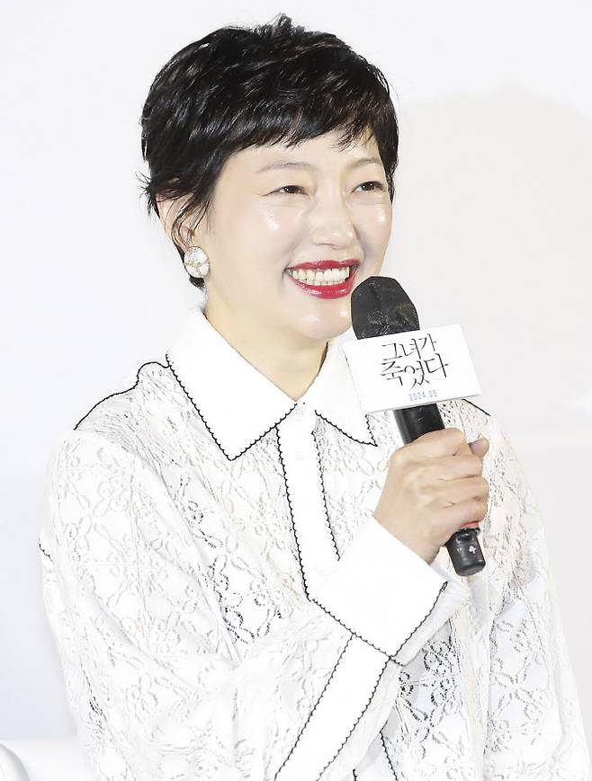 배우 이엘이 17일 서울 성동구 메가박스 성수에서 열린 영화 ‘그녀가 죽었다’(감독 김세휘) 제작보고회에서 인사말을 하고 있다.(사진=뉴스1)