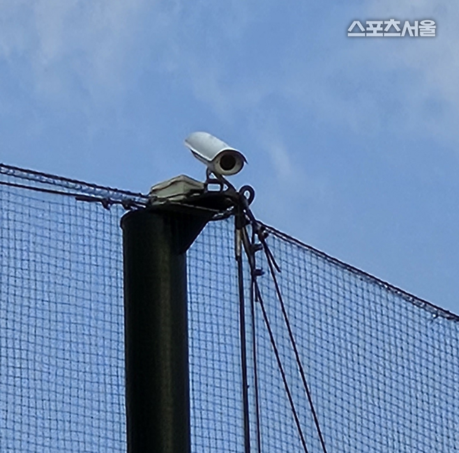 ABS 판정을 위해 경기장 세 곳에서 카메라가 작동한다. 이천 | 황혜정기자. et16@sportsseoul.com