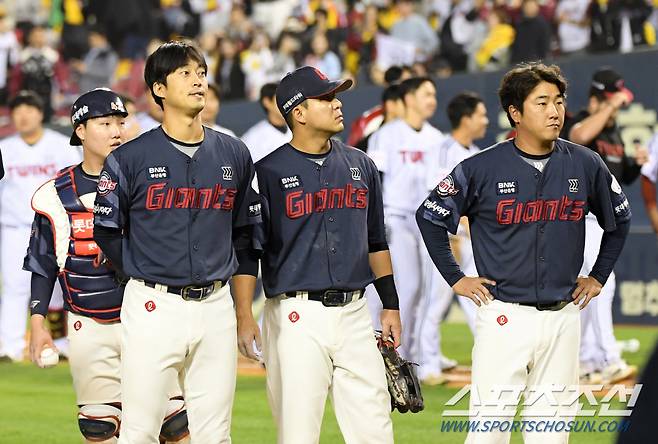 8연패 수렁에 빠진 롯데 자이언츠