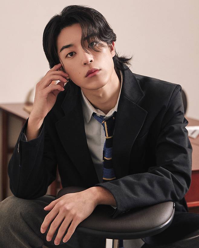 이찬형. 저스트 엔터테인먼트.