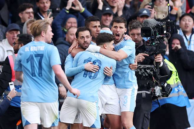 디펜딩 챔피언 맨체스터 시티(맨시티)가 84분 터진 베르나르두 실바의 결승골에 힘입어 첼시를 1-0으로 꺾고 2시즌 연속 잉글랜드 FA컵 결승에 진출했다. Getty Images