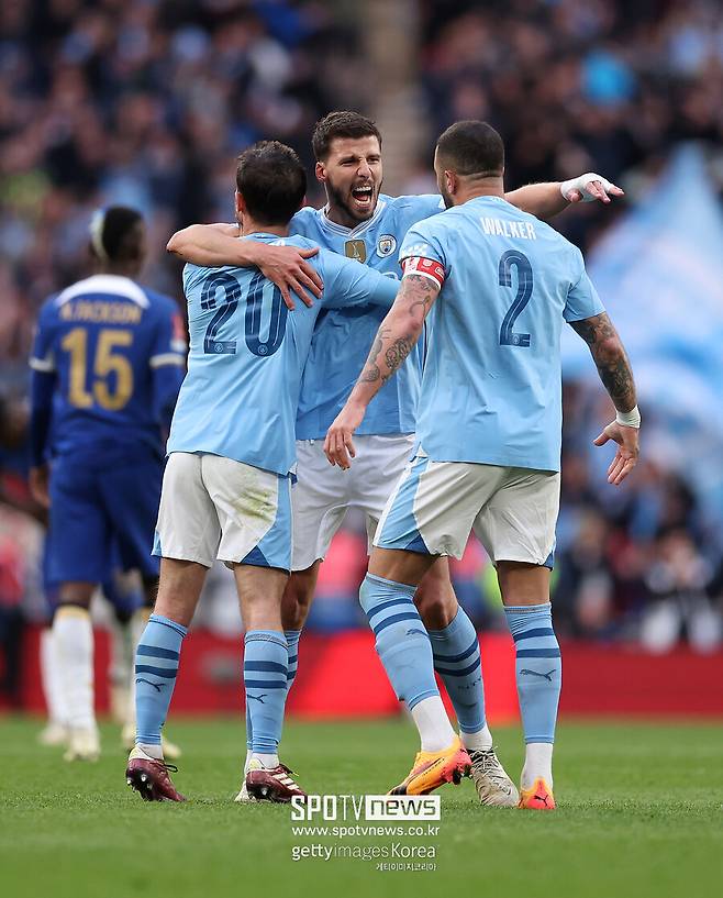 ▲ 맨체스터 시티는 21일(한국시간) 런던 웸블리 스타디움에서 열린 2023-24시즌 FA컵 준결승에서 첼시를 1-0으로 꺾었다. 후반 34분에 터진 베르나르두 실바의 결승골에 힘입어 두 시즌 연속 우승을 향한 질주를 이어나갔다.