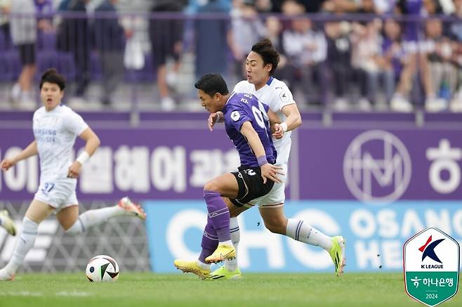 ▲ FC안양-수원 삼성의 경기. ⓒ한국프로축구연맹