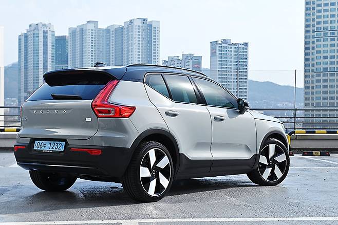 볼보 XC40 리차지. 김학수 기자