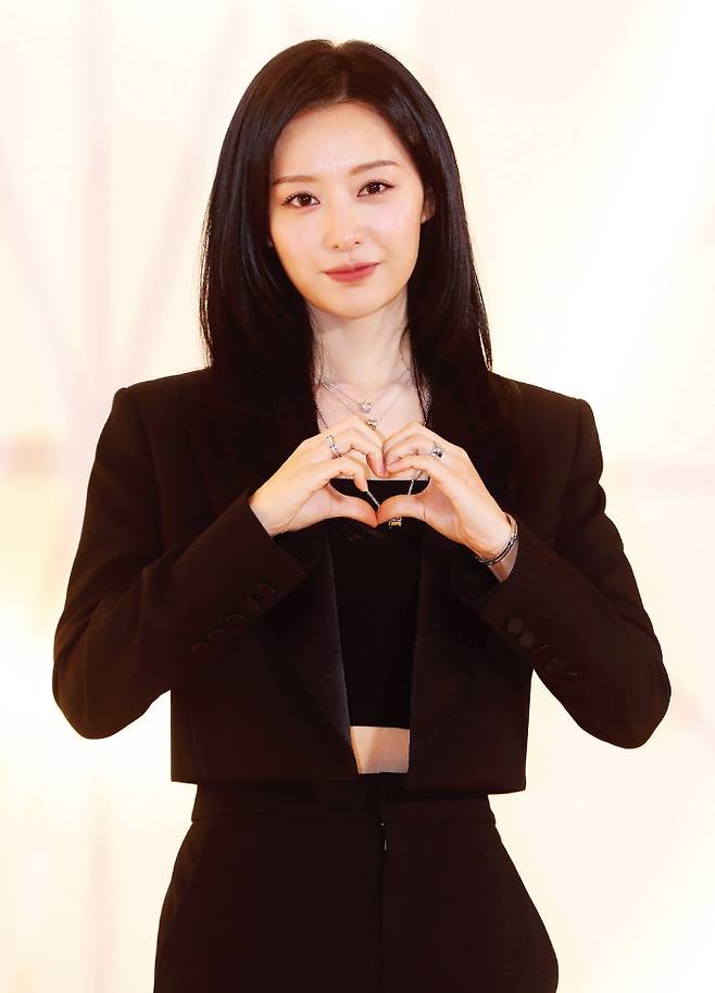 지난 3월 불가리 포토 행사에 참석한 김지원. 그녀는 ‘눈물의 여왕’에서 다양한 불가리 주얼리를 착용하고 나온다.