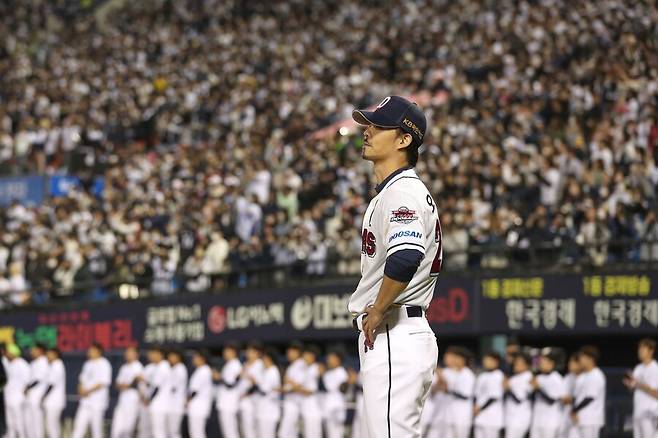▲ 오재원의 은퇴식 2부 행사를 진행하기 직전 김태형 감독을 비롯한 두산 코치진은 전원 경기장을 떠났다. ⓒ 두산 베어스