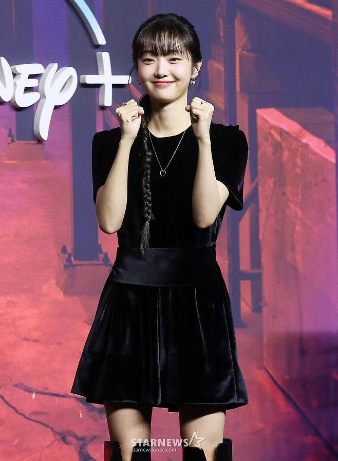 배우 김혜준이 15일 오전 서울 영등포구 여의도동 콘래드 서울에서 진행된 디즈니+ 오리지널 시리즈 '킬러들의 쇼핑몰' 제작발표회에 참석해 포즈를 취하고 있다.  '킬러들의 쇼핑몰'은 삼촌 진만(이동욱 분)이 남긴 위험한 유산으로 인해 수상한 킬러들의 표적이 된 조카 지안(김혜준 분)의 생존기를 다룬 스타일리시 뉴웨이브 액션물이다. 2024.01.15 /사진=김창현