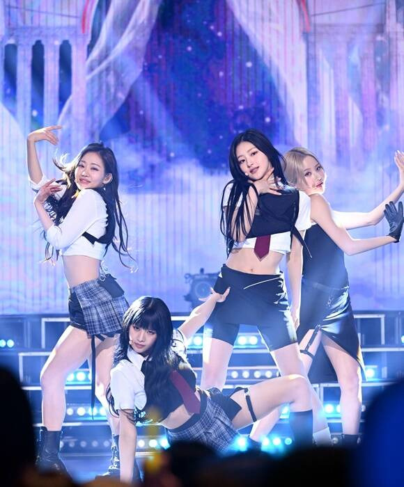 키스오브라이프도 '지코의 아티스트'에 세 번째 게스트로 무대에 섰다. /KBS