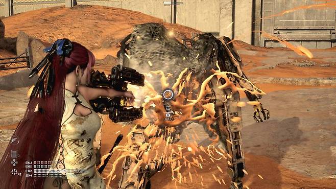 원거리 무기도 존재한다.