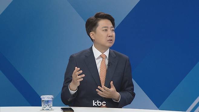 ▲ 24일 KBC '여의도초대석'에 출연한 이준석 개혁신당 대표