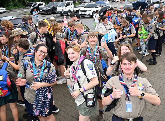 International Scouts gather at Seoul World Cup Stadium in Mapo-gu, Seoul, during the 2023 World Scout Jamboree, on Aug. 11, 2023. (Herald DB)