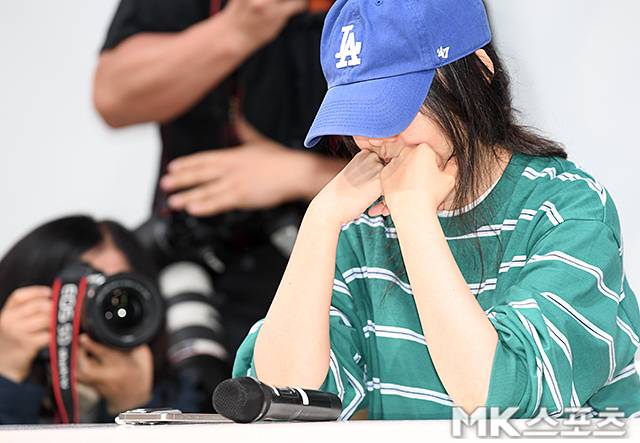 민희진 어도어 대표는 25일 오후 서울 서초구 한국컨퍼런스센터에서 긴급 기자회견을 통해 ‘경영권 탈취 의혹’에 관련한 사안에 대해 공식 입장을 발표했다.  / 사진 = 천정환 기자