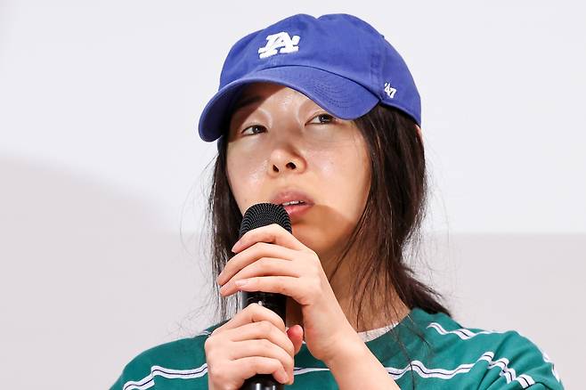 민희진 어도어 대표가 25일 오후 서울 서초구 한국컨퍼런스센터에서 열린 입장 발표 기자회견에서 발언하고 있다. [연합]