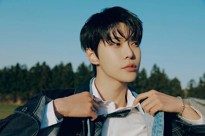 도영은 데뷔 8년 만에 NCT 멤버 중 3번째로 정식 솔로 데뷔했다. SM엔터테인먼트 제공