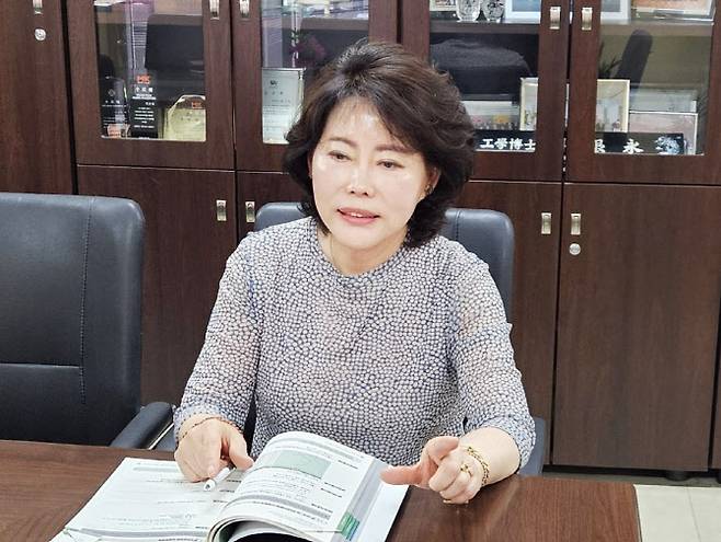 박근영 ㈜하인스 대표이사가 26일 인천 서구 오류동 사무실에서 인터뷰를 하고 있다. (사진 = 하인스 제공)