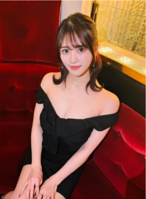 일본의 유흥업소 캬바쿠라에서 '사쿠라 루루'라는 예명으로 활동 중인 그룹 '네이처' 하루.